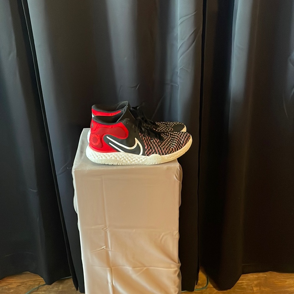 Nike KD’s men’s size 12